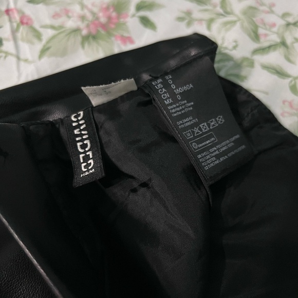 Black Faux Leather Skirt- 0 - Picture 3 of 3